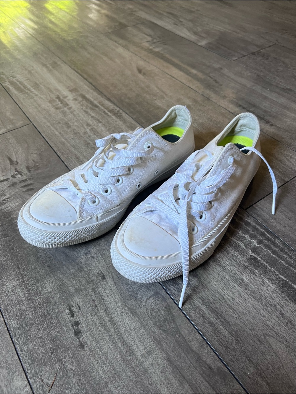 Women’s White Low-Top Canvas Sneakers - Casual Lace-Up